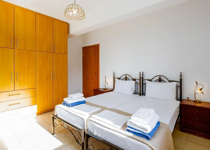 Inna Villa Mikros Gialos